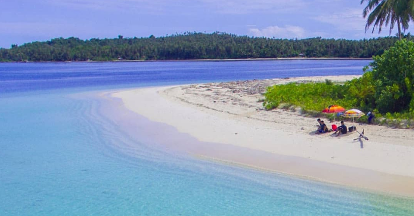 Pantai Terbaik Pulau Nias